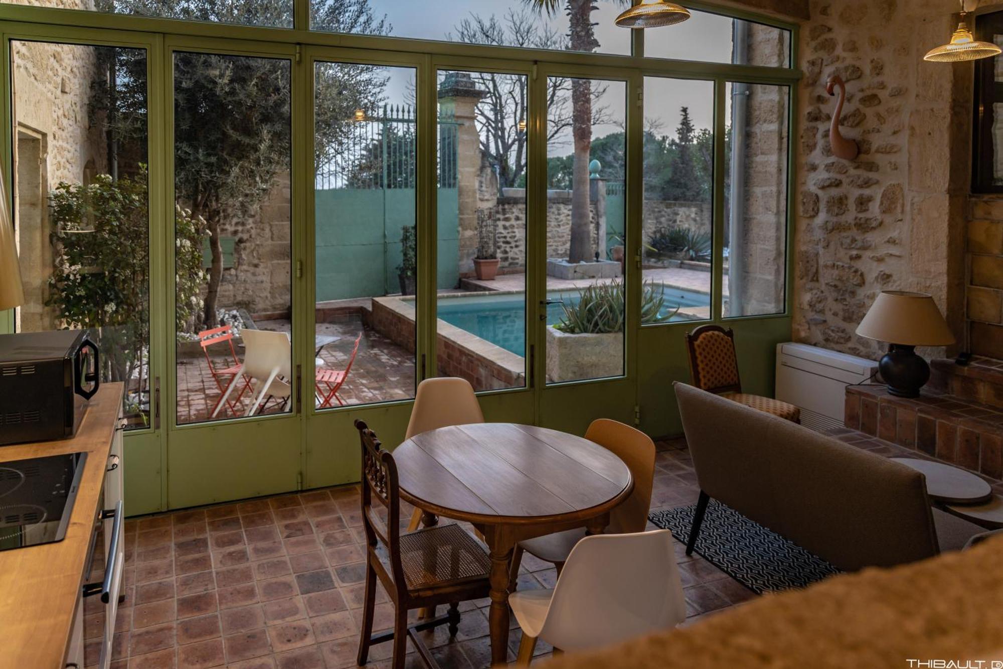 La Demeure Bed And Breakfast Aubais Экстерьер фото