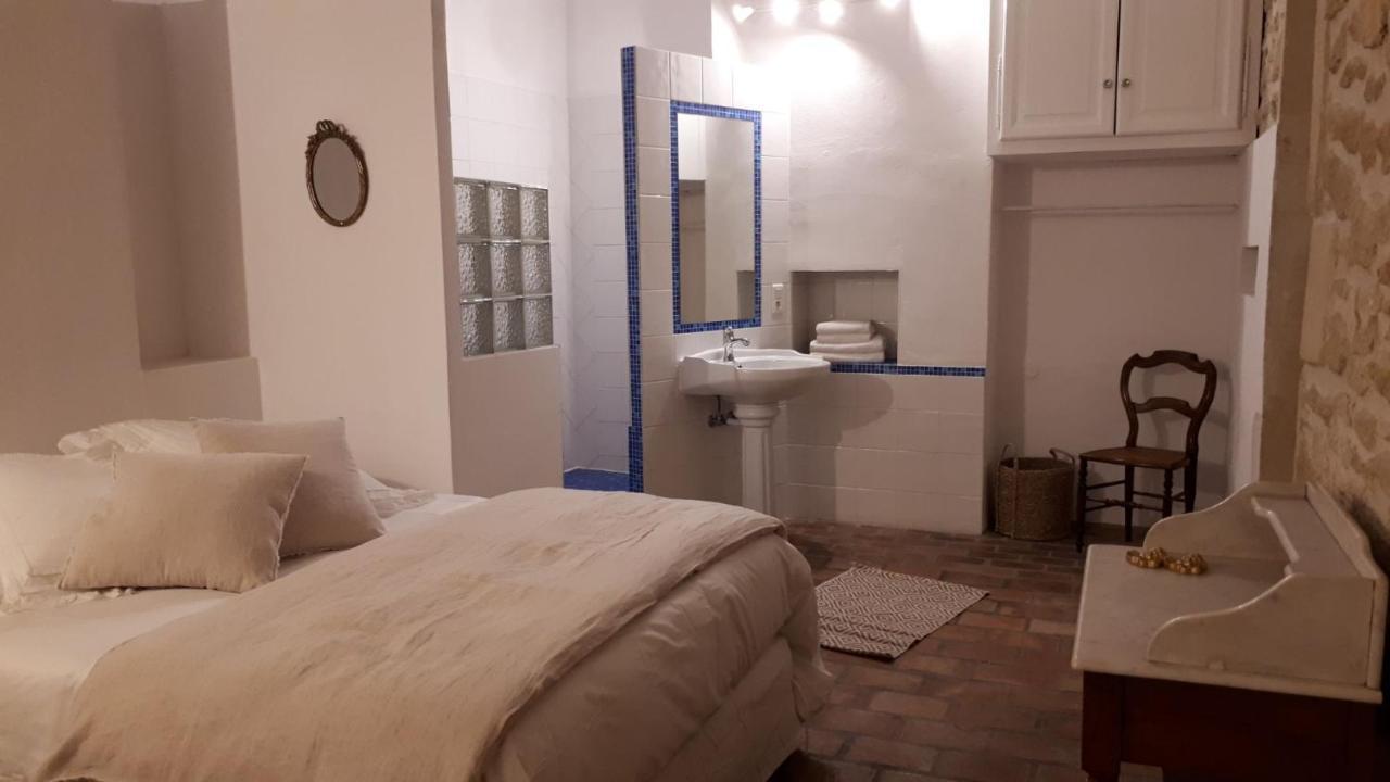 La Demeure Bed And Breakfast Aubais Экстерьер фото