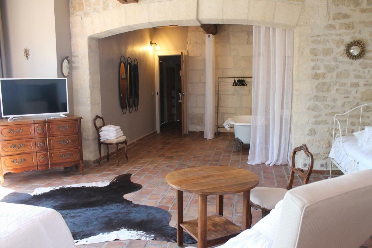 La Demeure Bed And Breakfast Aubais Экстерьер фото